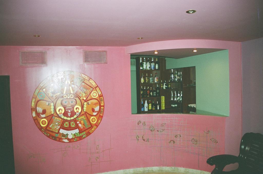 Motel Acapulco Jerevan Exteriör bild