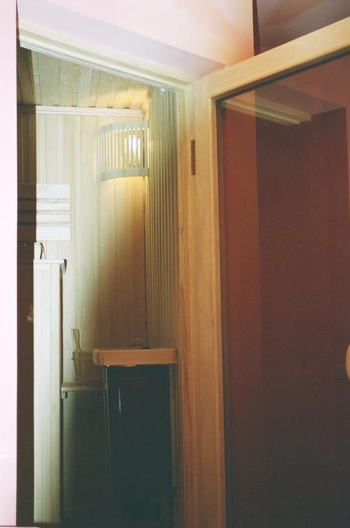 Motel Acapulco Jerevan Exteriör bild