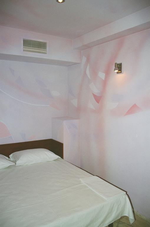 Motel Acapulco Jerevan Exteriör bild