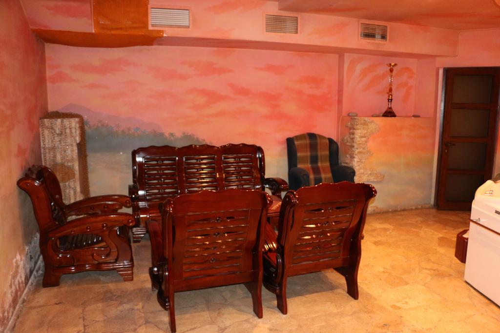 Motel Acapulco Jerevan Exteriör bild