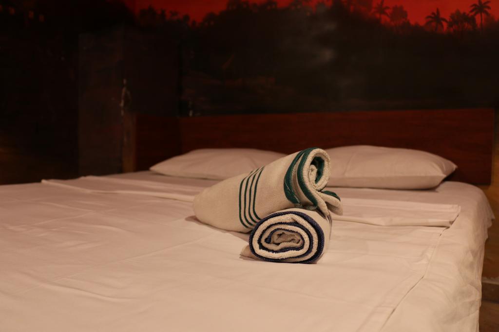 Motel Acapulco Jerevan Exteriör bild