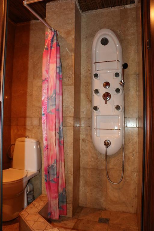 Motel Acapulco Jerevan Exteriör bild